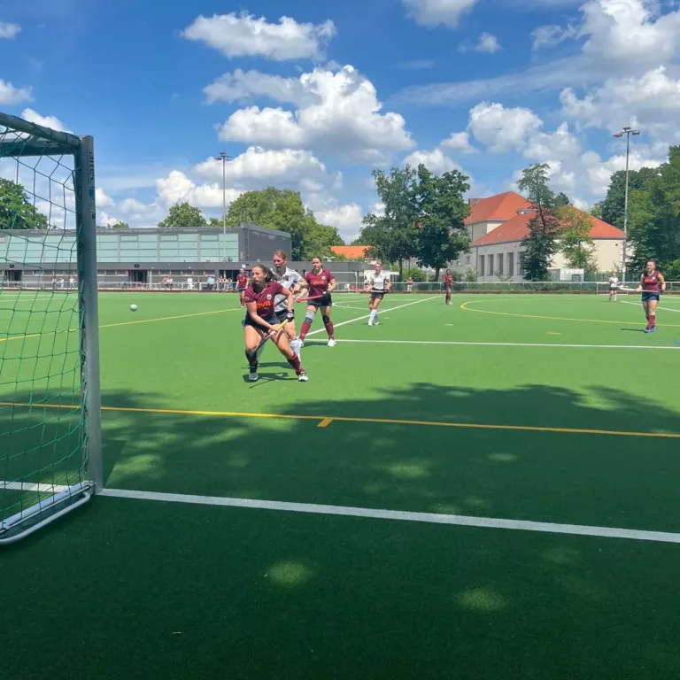 Damenmannschaft des HCBB – Rückblick auf die Feldsaison 2023/2024