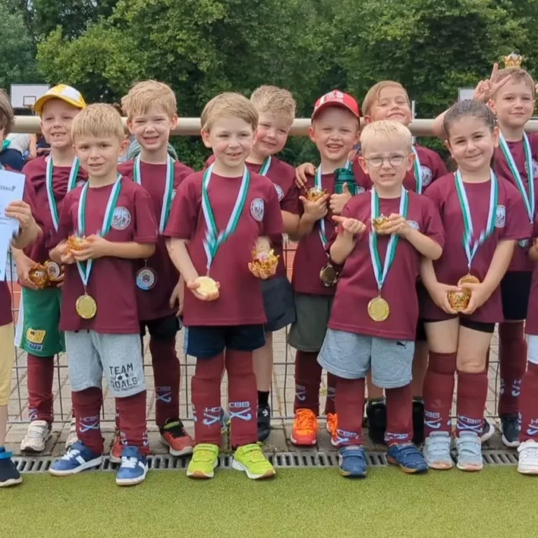 Hockeyzwerge zu Gast beim Königskinder-Turnier des HCKW