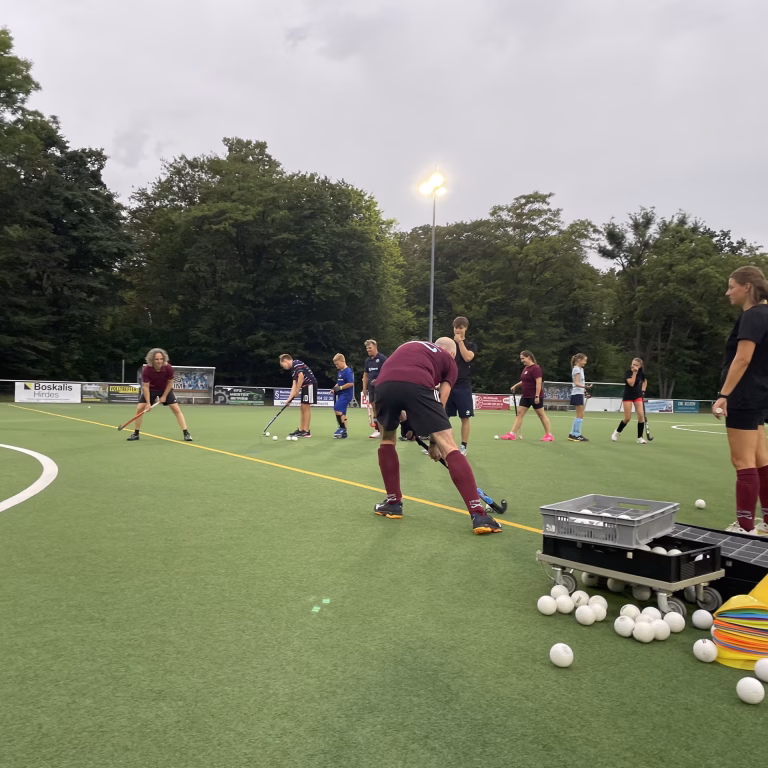 Ferien- und Elternhockey