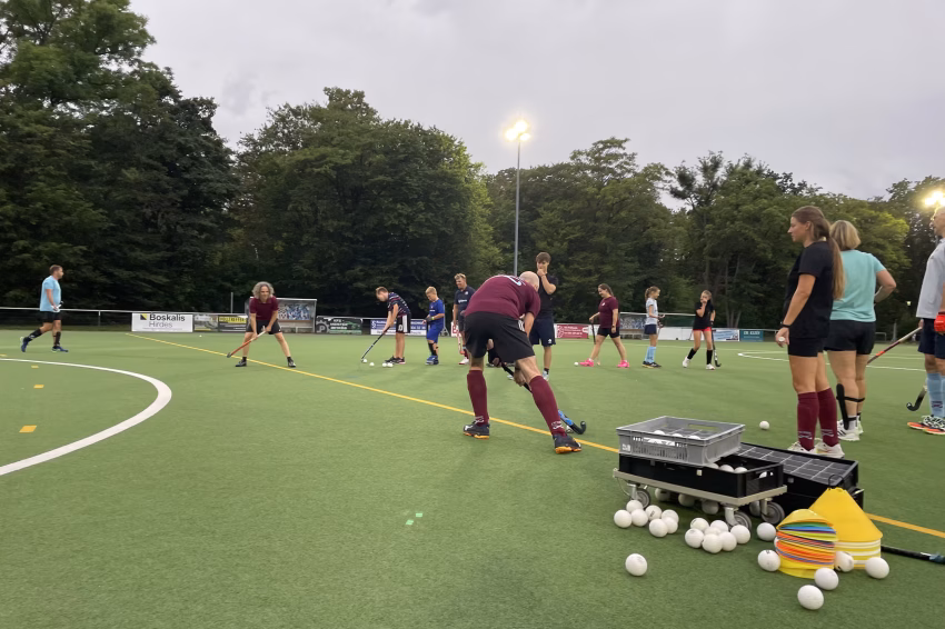 Ferien- und Elternhockey